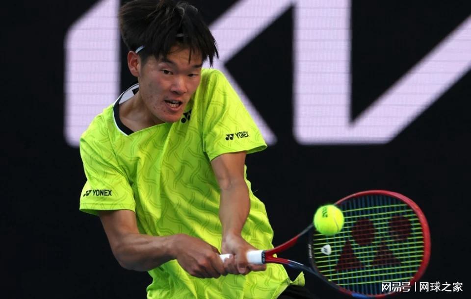 如意官网登录入口-美国华裔黑马伤退无缘挑战阿卡，要拿澳网冠军的15岁中国少女夺冠